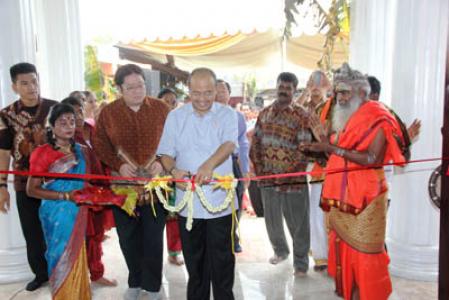 Kuil Tidak Boleh Menjadi Menara Gading